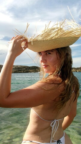resolanaaaaaaaa nude photo 4