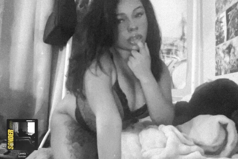Ressonancee nude photo 3