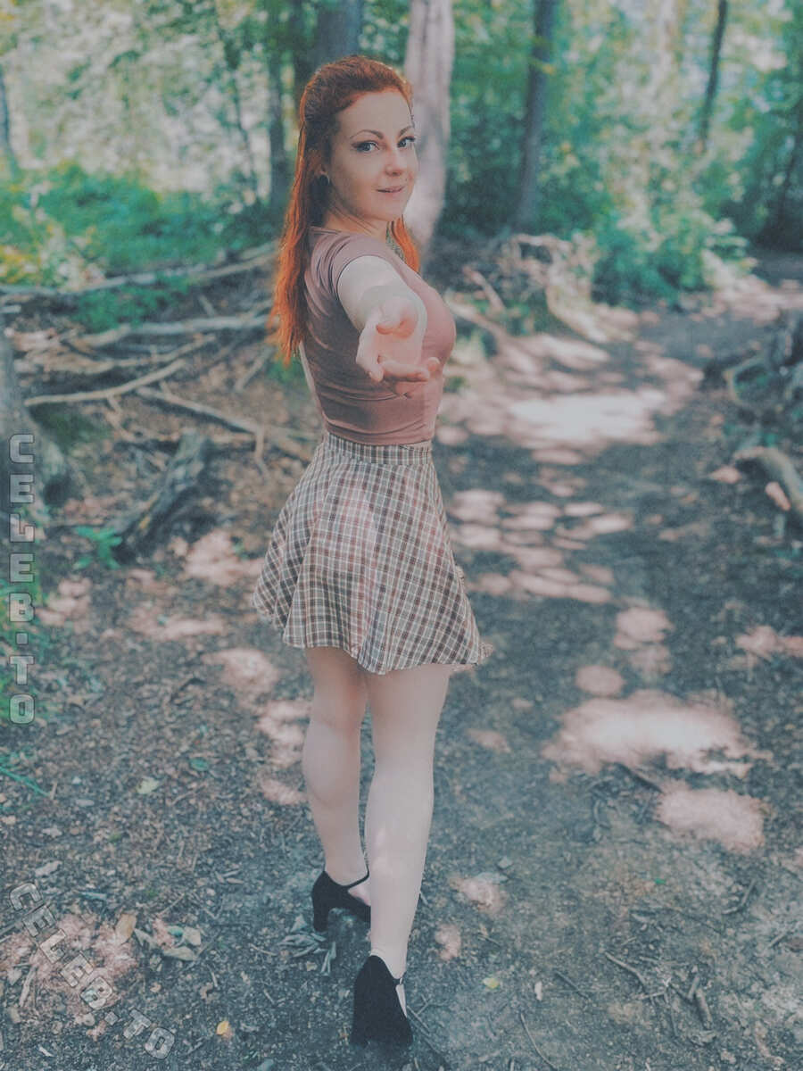 RexiShoot nude photo 1