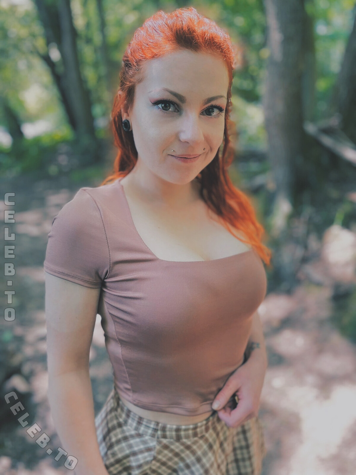 RexiShoot nude photo 6