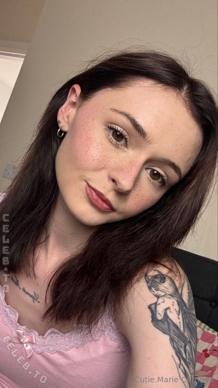 Rhian Marie nude photo 2
