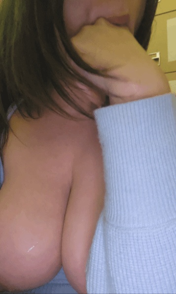 rhiannonringsx nude photo 13