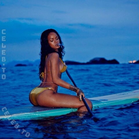 Rihanna nude