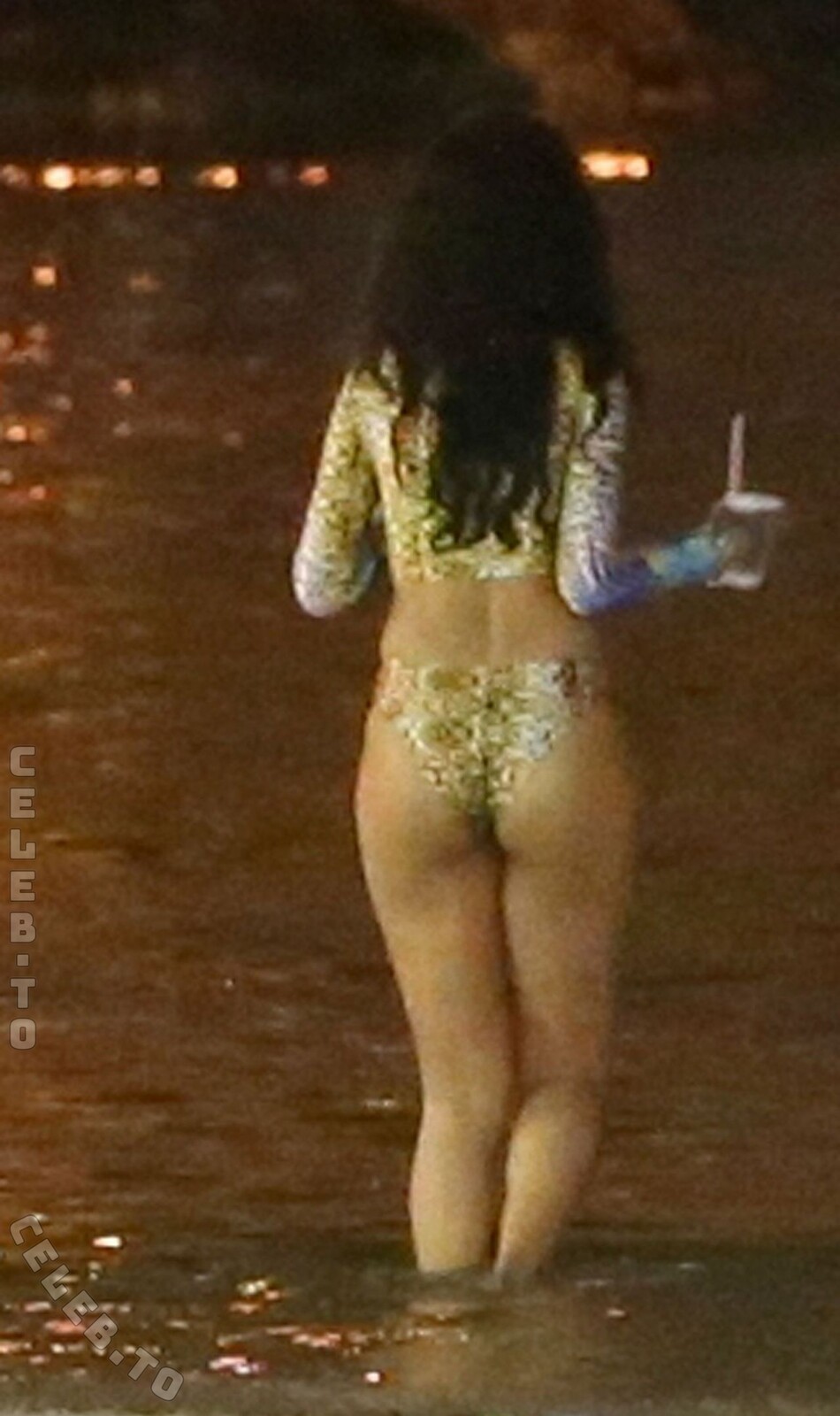 Rihanna nude photo 6