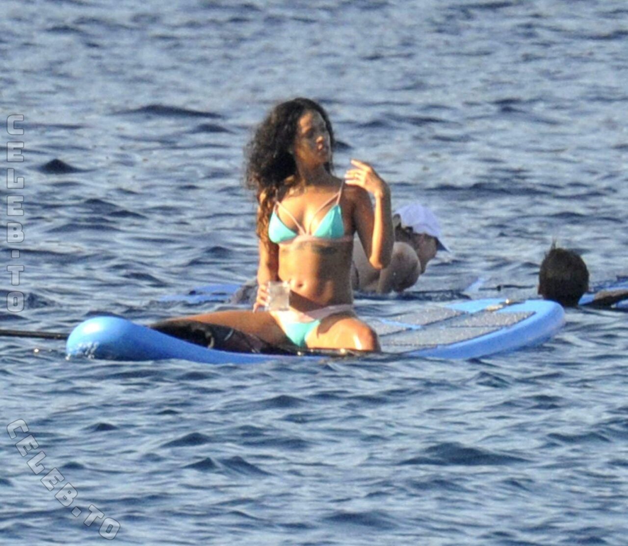 Rihanna nude photo 12