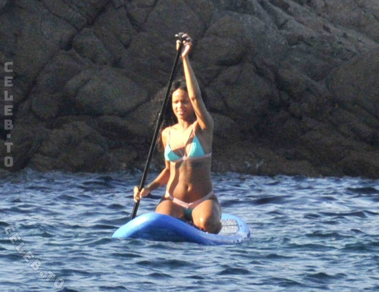 Rihanna nude photo 17