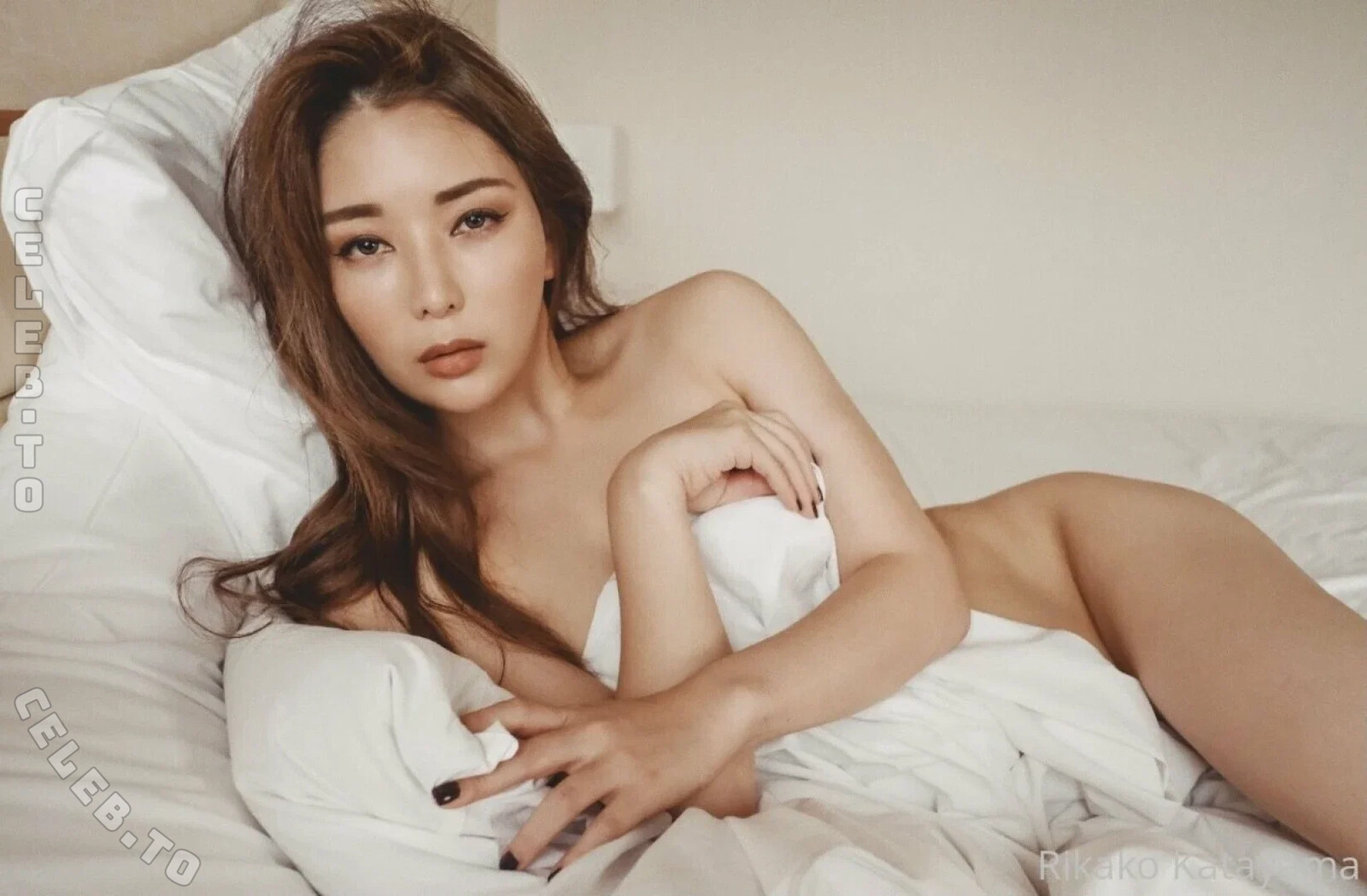 Rikako Katayama nude photo 10