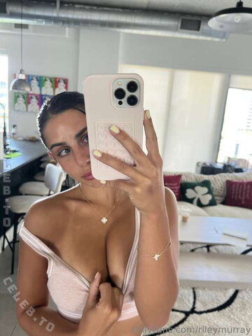 Riley Murray nude photo 18