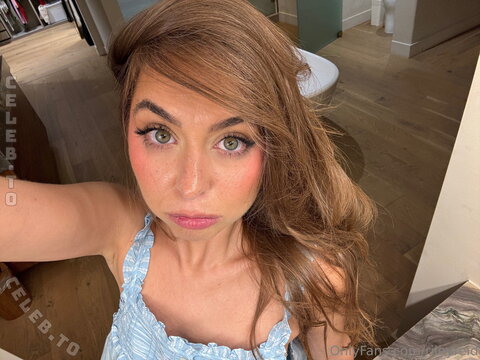 Riley Reid nude photo 434