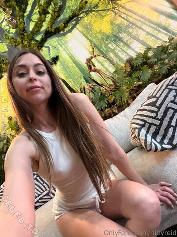 Riley Reid nude photo 336
