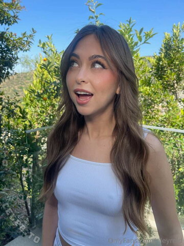 Riley Reid nude photo 359