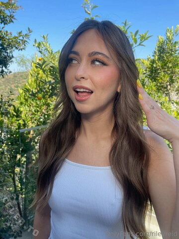 Riley Reid nude photo 361