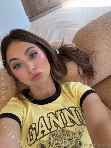 Riley Reid nude photo 366