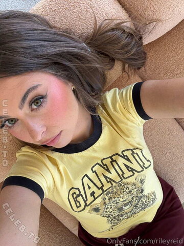 Riley Reid nude photo 367