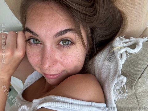 Riley Reid nude photo 46