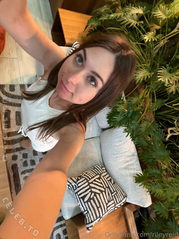 Riley Reid nude photo 20