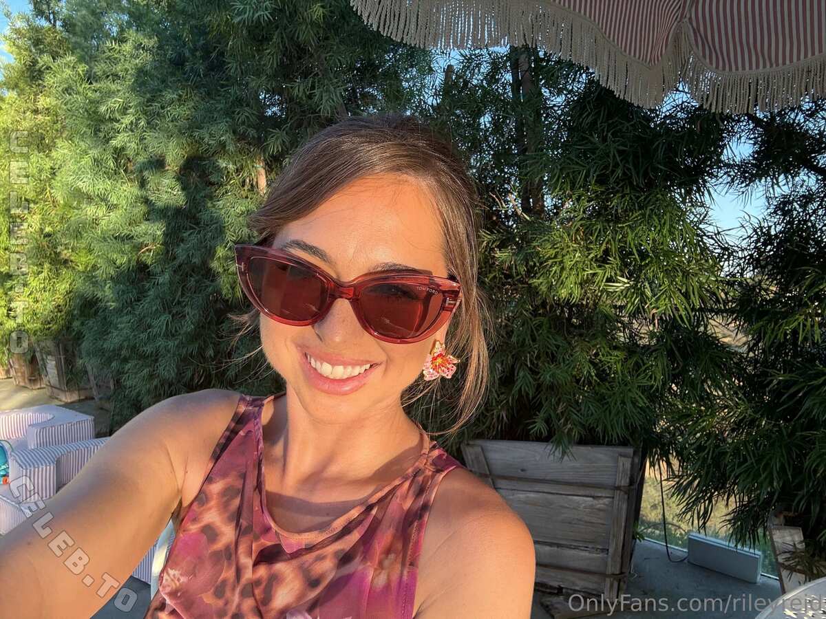 Riley Reid nude photo 8