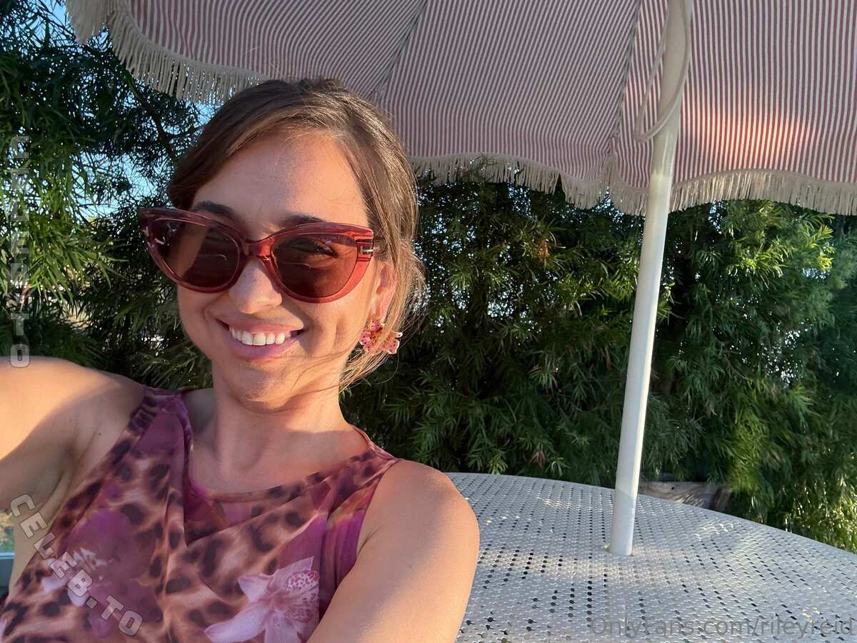 Riley Reid nude photo 3