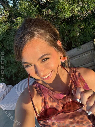 Riley Reid nude photo 73