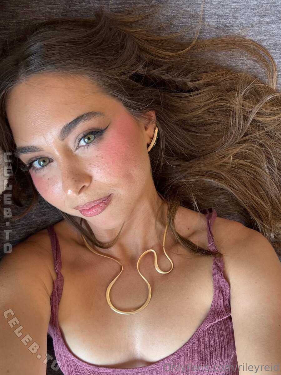 Riley Reid nude photo 8
