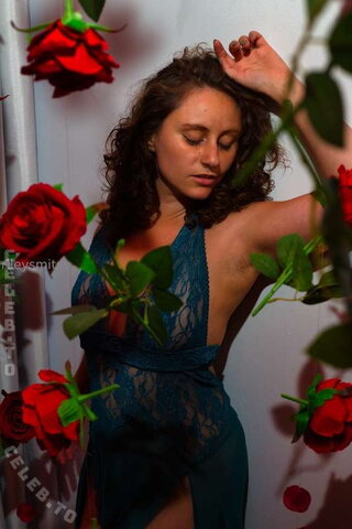 rileysmits nude photo 36