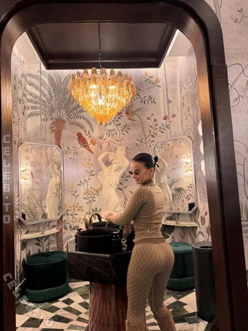 Rina Balaj nude photo 21