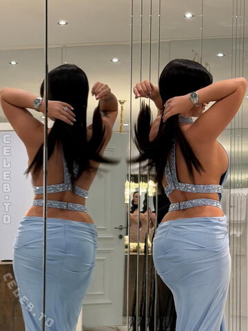 Rina Balaj nude photo 11