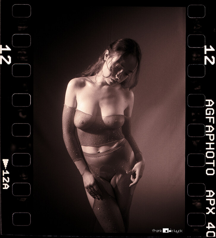 Rinnalyy nude photo 4