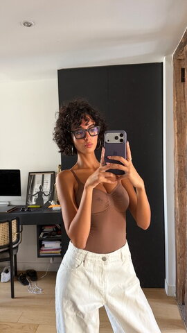 Rita Faez Hot (2 photos)
