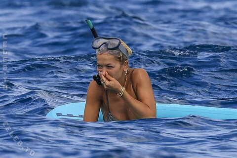 Rita Ora nude photo 32