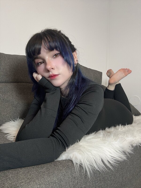 Rize Volkov nude photo 14