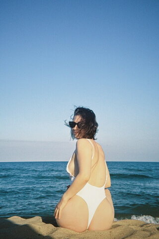 Riznobarvka nude photo 5