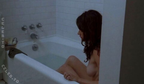 Robin Tunney nude photo 4