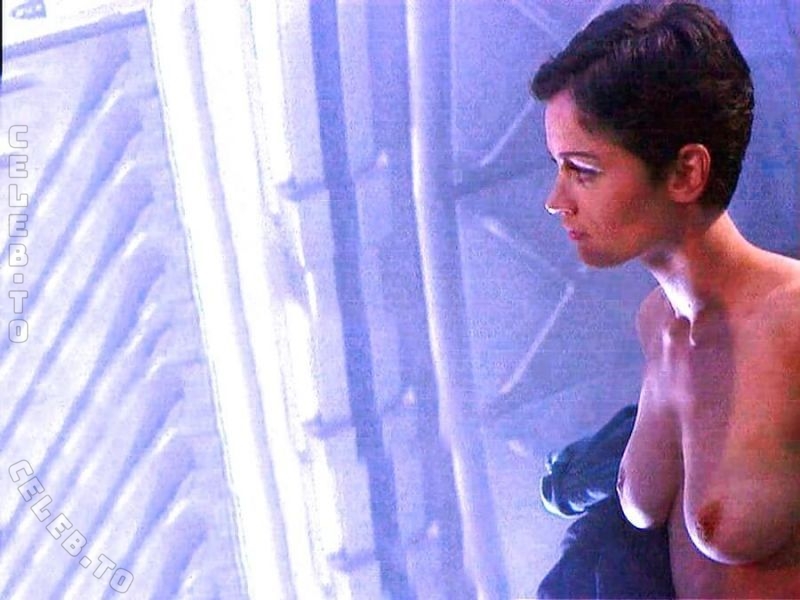 Robin Tunney nude photo 8