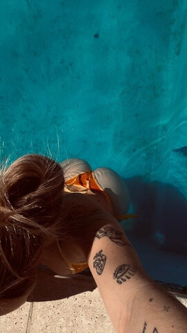 Rochi Dubos nude photo 18
