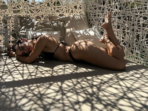 rociiogonnzalez nude photo 3