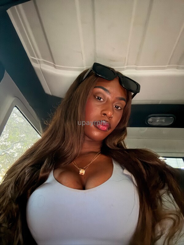 Rohilu nude photo 15