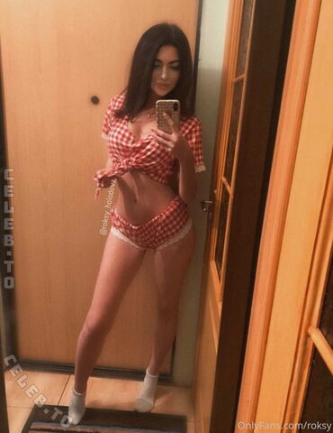 Roksana Holodova nude photo 2