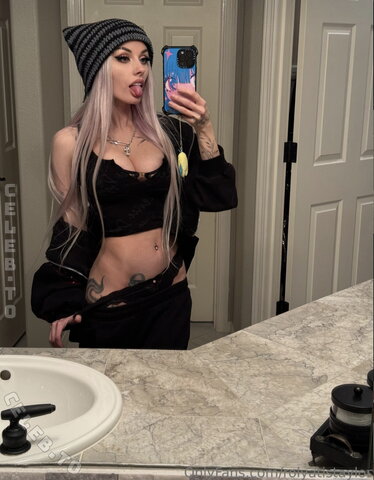 Rolyatistaylor nude photo 18