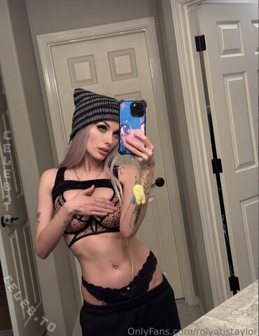 Rolyatistaylor nude photo 16