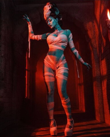 Rolyatistaylor nude photo 15