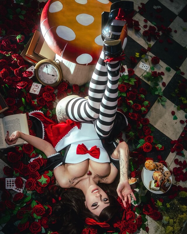 Rolyatistaylor nude photo 5