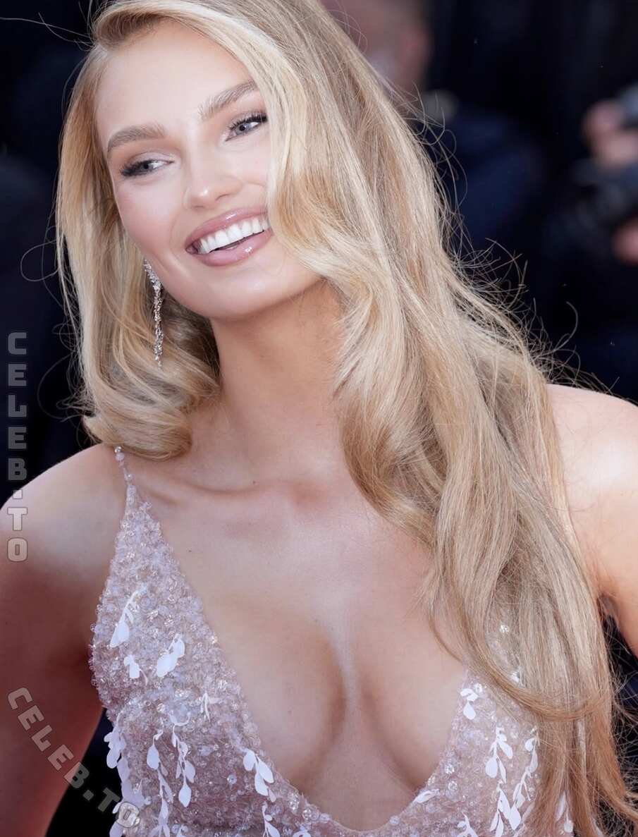 Romee Strijd nude photo 4