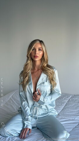 Romina Malaspina nude photo 91