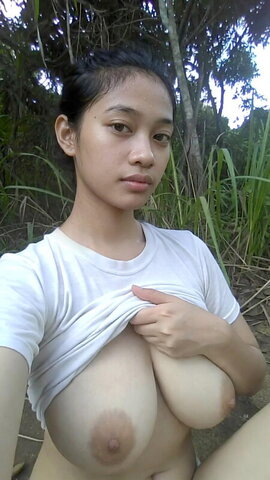 Room of Naomi nude photo 26