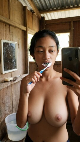 Room of Naomi nude photo 24
