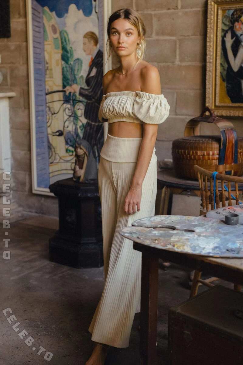 Roosmarijn De Kok nude photo 6