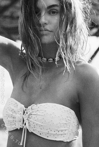 Roosmarijn De Kok nude photo 52