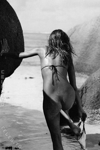 Roosmarijn De Kok nude photo 41