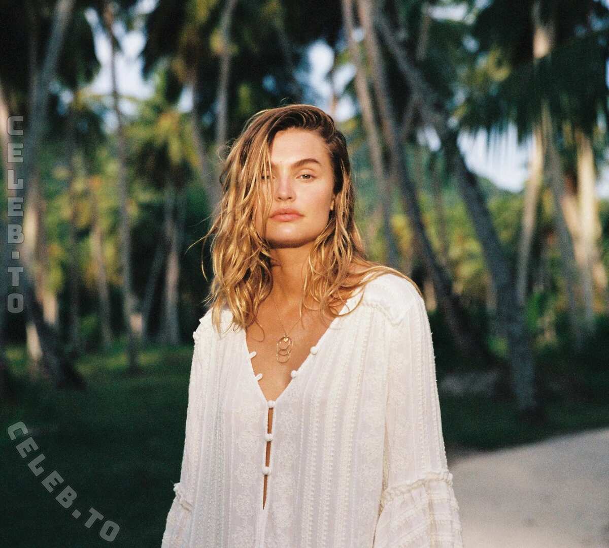 Roosmarijn De Kok nude photo 15